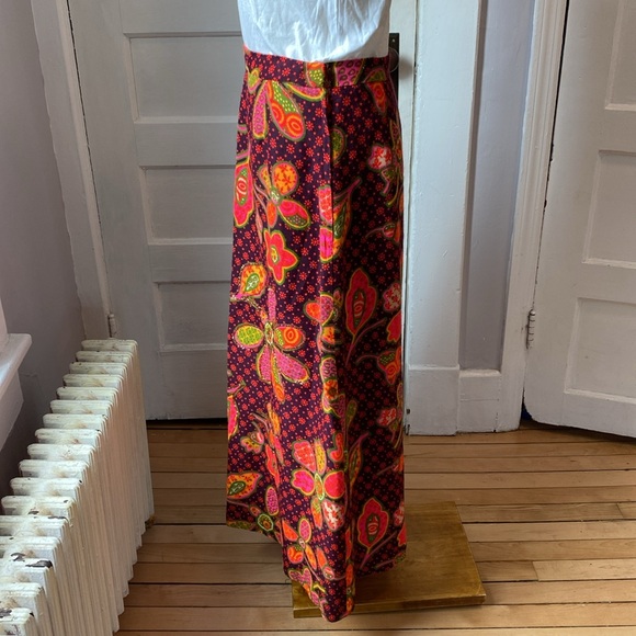 Vintage Malbe Floral Neon Mod Maxi Skirt, Size 15/16 - Picture 8 of 17
